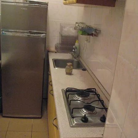 - Dvorets Ukraina Apartment *