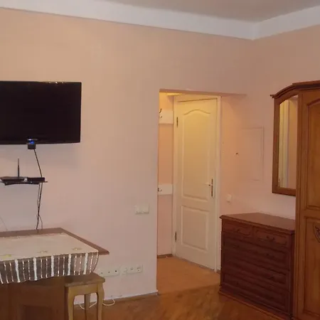 Apartment - Dvorets Ukraina *